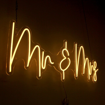 Pre-made Mr & Mrs LED Neon Sign
